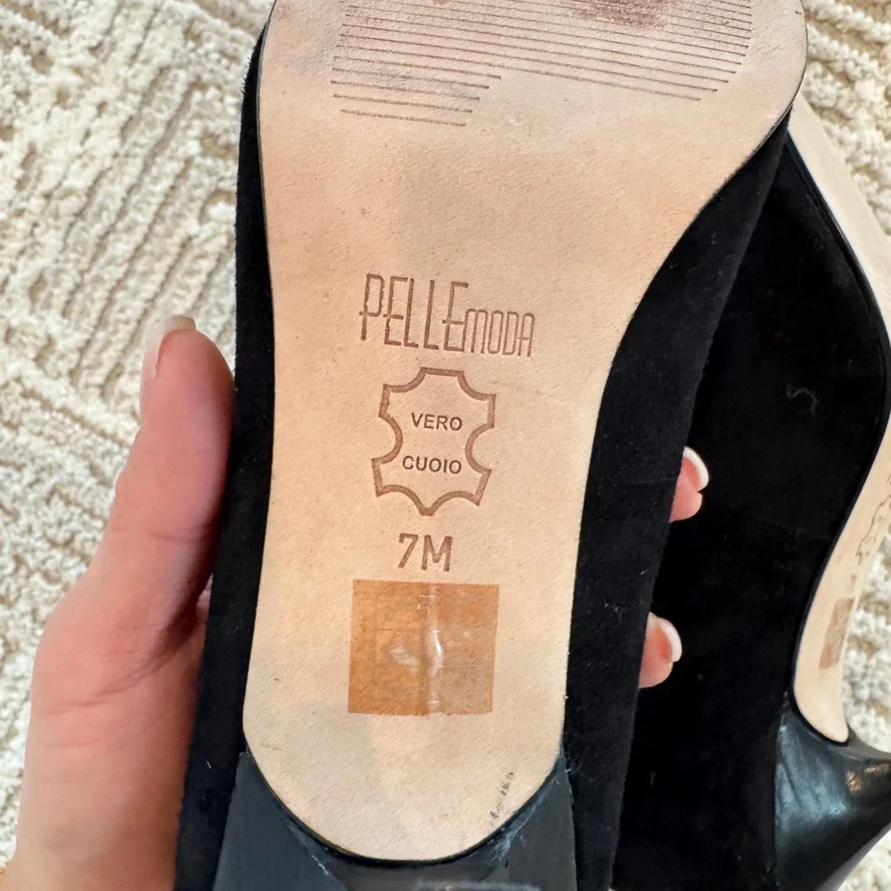Pelle‎ Moda Black Suede Women’s Pumps size 7M